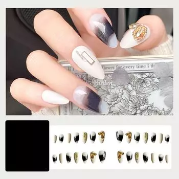 дизайнерское наращивание искусственных ногтей, глянцевый белый цвет с темно-серой нашивкой и золотистым рабочим дизайном, набор из 24 предметов с клеевым листом, который удобней, чем маникюр