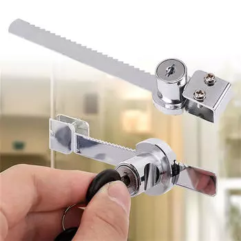 Длина замка витрины 14,3 см для стекла толщиной 0,08-0,24 дюйма. Легко установить ювелирные изделия.