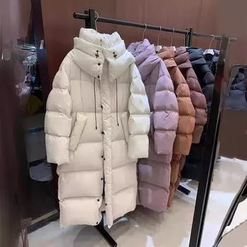 Длинная куртка-пуховик выше колена с капюшоном для женщин в стиле ретро, зима 2024 года, новая корейская версия, свободная большая стеганая белая куртка-пуховик на утином пуху S белый