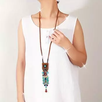 Длинное ожерелье в стиле бохо с бирюзовыми бусинами и мешочком разноцветный