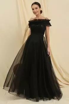 Длинное платье из тюля с вышивкой бисером