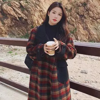Длинное шерстяное пальто в клетку для женщин, свободный ретро-модный дизайн, небольшое утолщенное шерстяное пальто в тренде S