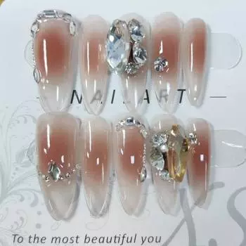 Длинные миндалевидные ногти ручной работы Носимые искусственные ногти Высококачественный темперамент Королева телесного цвета Цветущие бриллианты Многоразовые и съемные ногти Накладные ногти XS
