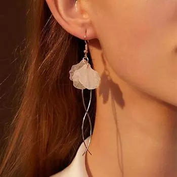 Длинные серьги с бахромой из вечных лепестков, универсальные хипстерские серьги с супер сказочным лицом золотой