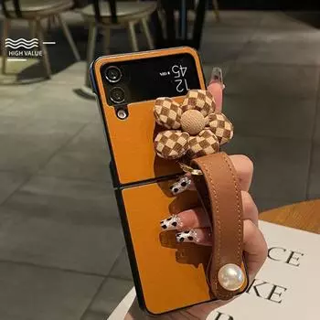 Для Samsung Galaxy Z Flip 4 3 чехол в клетку с цветком из искусственной кожи с жемчугом, ремешок на запястье, кронштейн, жесткий чехол для телефона ПК For Galaxy Z Flip 4