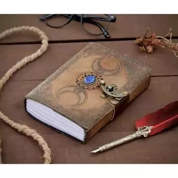 Дневник ручной работы из кожи Triple Moon с замком для подарка на день рождения 7 x 5 in коричневый