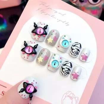 Дофаминовый нейл-арт маленький монстр маленький демон короткий, милые глаза демона мультфильм в доспехах, милая и крутая острая девушка