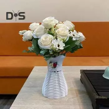 Долговечные искусственные розы, не требующие полива. Изысканный яркий внешний вид. Ложные розы. шампанского