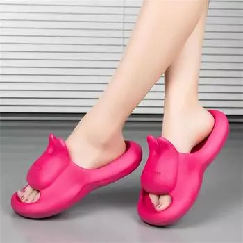 Домашние тапочки 38-39 Кроссовки Пляжные сандалии Серебро Женские теннисные спортивные туфли Loafer lar Шоу Командный заказ Кроссовки 36