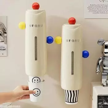 Домашний диспенсер для воды без перфорации, вытяжка для стаканов, настенный кронштейн для гостиной, кухни, пылезащитная кухонная стойка для хранения бежевый