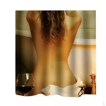 Домашний отель, ванная комната, душевая комната, дверь, окно, декор, подвески с женским узором, удлиненная тканевая ванна
