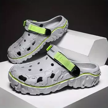 Домашняя обувь с мягкой подошвой, удобная обувь с отверстиями для мужчин, новые износостойкие, легкие, дышащие, нескользящие и прохладные тапочки для ношения на открытом воздухе 42 чёрный