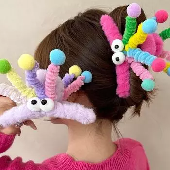 Dopamine Spring Plush Hair Clips Female Fun Quirky Shark Grab Clip Cute Woman Plush Doll Girl Grip Clip Headwear Gifts