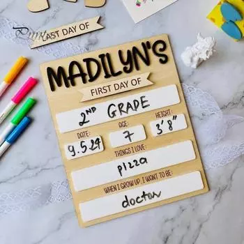Доска с именем ученика Первый день в школе Знак на сиденье ученика Деревянная школьная настольная табличка для школ и детских садов