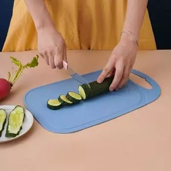 Доска Удобная ручка Устойчивость к раздавливанию Устойчивость к падению Небьющаяся подушка Подвеска Без заусенцев Хранение Резка Кухонные принадлежности Ellipse синий