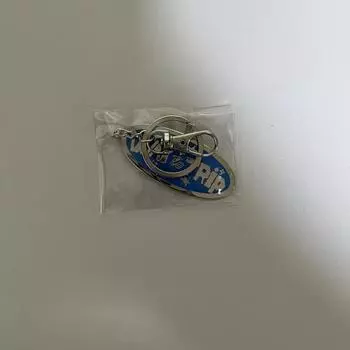 Доставка в тот же день) Брелок с металлическим логотипом Day6 2025 «Поздравления с праздником»