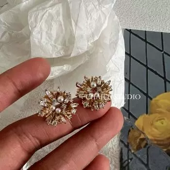 Доступная роскошь R281 Studio Pearl Socialite SUNFLOWER Gold Pair