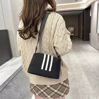 Досуг Нейлоновая диагональная сумка через плечо для женщин и мужчин Новая универсальная сумка через плечо с тремя перекладинами Спортивная сумка чёрный