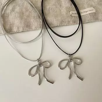 Двухслойное кожаное ожерелье с подвеской в виде банта, женское минималистичное нишевое дизайнерское чувство, милая и нежная универсальная цепочка на шею, цепочка на ключицу