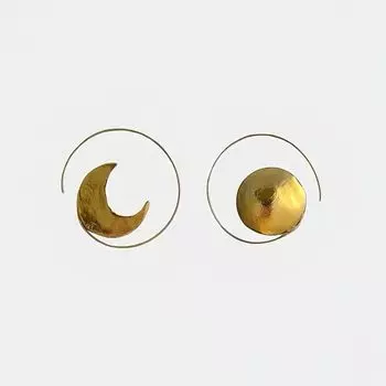 Double Star Sun Moon Asymmetric Earrings Accessible Luxury Special-Interest Design Fancy Stud Earrings Stylish Unique Refined Wild Earrings Gold asymmetric earrings pair