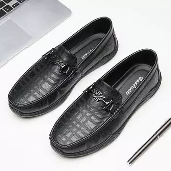 Doudou shoes men s summer new men s casual leather shoes black versatile foot loafers Douyin explosion 39