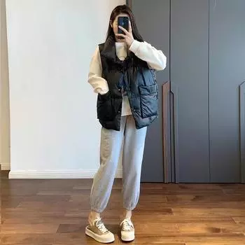 Down jacket vest women s 2024 autumn and winter new thickened fashion big pocket vest white duck down fashion vest jacket S (recommended weight 90-65kg) чёрный