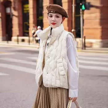 Down vest women s 2024 winter new fashion thickened warm vest outer wear trendy vest large size S имбирный