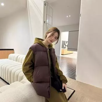 Down vest women s autumn and winter 2024 trendy Korean version stand-up collar white duck down loose casual versatile vest jacket S чёрный