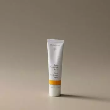 Dr Hauschka Rose дневной крем легкий 30мл
