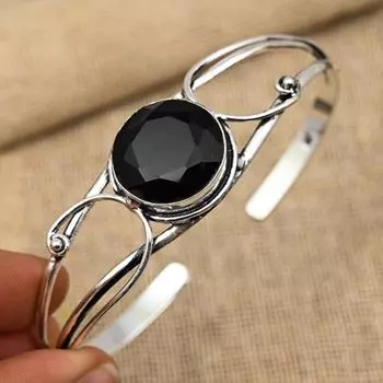 Драгоценный камень из черной шпинели ручной работы из твердого стерлингового серебра 925 пробы, регулируемый браслет для нее