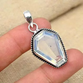 Драгоценный камень молочного опала, ювелирные изделия из стерлингового серебра 925 пробы ручной работы, замечательный кулон, подарок для нее 1.57 Inches белый