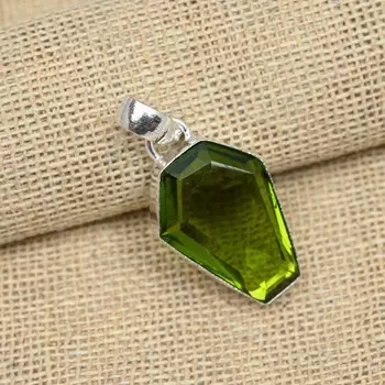 Драгоценный камень перидот, стерлинговое серебро 925 пробы, фантастическое ювелирное изделие ручной работы, изысканный кулон 1.57 Inches зелёный