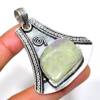 Драгоценный камень Пурпурит 925 посеребренный кулон ручной работы 2,27 дюйма 2.27 фиолетовый