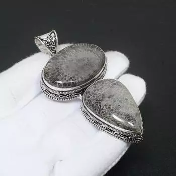 Драгоценный камень скат-коралл ручной работы, подвеска из стерлингового серебра 925 пробы, натуральный драгоценный камень скат-коралл, антикварная подвеска для подарков 2.75 белый/чёрный