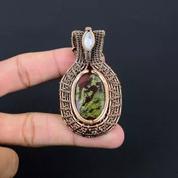Драконья кровь, яшма и лунный камень, драгоценные камни, ювелирные изделия ручной работы, подвеска из чистой медной проволоки 2.56 inches зелёный