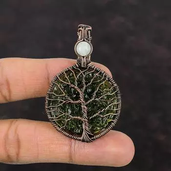 Древо жизни Молдавит Подвеска с драгоценным камнем Медная проволока Обернутая подвеска Ювелирные изделия из лунного камня Подвеска ручной работы Подарок для нее Ювелирные изделия из медной проволоки