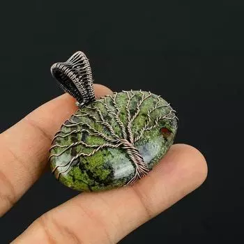 Древо Жизни Подвеска из яшмы с кровью дракона Медная проволока Кулон из яшмы с кровью дракона Подвеска с драгоценным камнем Медные украшения Подарок для ее матери зелёный