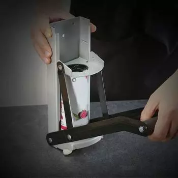 Дробилка для алюминиевых банок, прочная, с открывашкой для бутылок, из нержавеющей стали, экономящая место красный