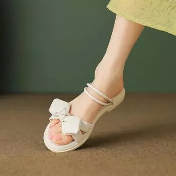 --Две классные женские тапочки для лета 2025 года, новые маленькие свежие сандалии с юбкой и бантом 35