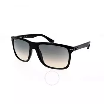 Двое светло-серых квадратных солнцезащитных очков унисекс Ray Ban Boyfriend RB4547 601 32 57