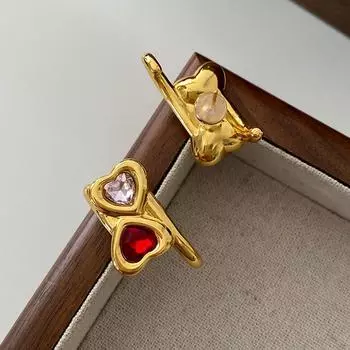 Двойной Love Stud Контрастные цвета Рубиновый женский стиль Мода Ретро Темперамент Атмосферный свет Роскошь High-End золотой