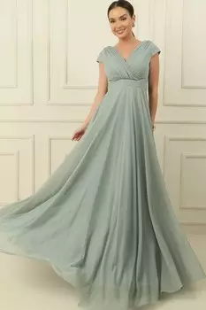 Двубортный вырез без рукавов с длинным кругом и расклешенной подкладкой из шифона и тюля, длинное платье