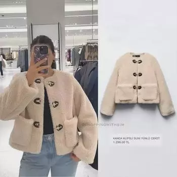 Двухцветная женская флисовая куртка с пряжкой на весну 2024 г. Small грязно-белый