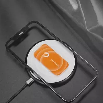 Двухкомпонентный магнитный автомобильный держатель для телефона с беспроводной зарядной панелью