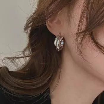 Двухслойные ступенчатые металлические серьги-кольца в стиле Тондэмун — ретро-дизайн в гонконгском стиле для женщин