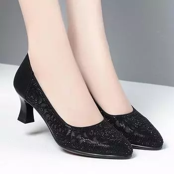 Дышащая и легкая сетчатая обувь со стразами, весенние и летние женские босоножки на среднем каблуке, женская обувь из мягкой кожи на мягкой подошве 35