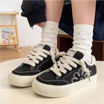 Дышащая женская парусиновая обувь, универсальная повседневная вулканизированная модная обувь на плоской подошве с вышивкой и вышивкой 35 чёрный