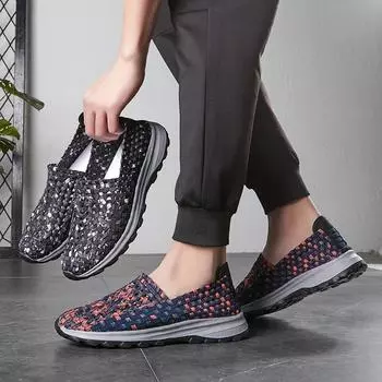Мужские камуфляжные дышащие кроссовки Slip on, мужские летние плетеные пляжные туфли Lazy Shoes, повседневные плетеные туфли для ходьбы на плоской подошве 39 чёрный