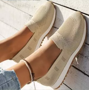 Дышащие трикотажные мокасины для женщин, размер плюс 43, легкие туфли на плоской подошве с мягкой подошвой, женская обувь на осень 2024 года, повседневная обувь с противоскользящим покрытием для женщин 35 бежевый