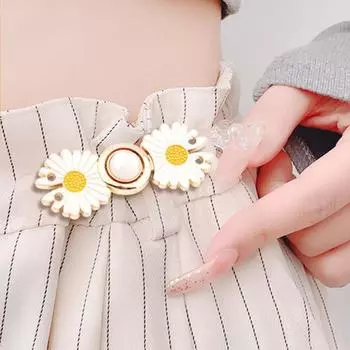 Джинсовая пряжка на талии Застегивается на талию Затягивается пуговица на талии Съемный зажим на талии A4